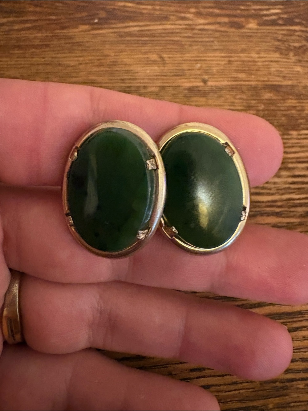VINTAGE nephrite Jade Oval 12K Gold Filled Screw Back Earrings 1” 1/20 MCM